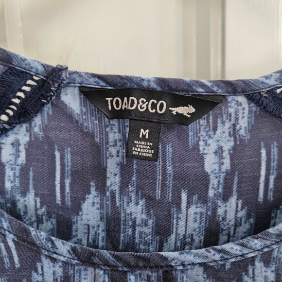 Toad&Co Ladies Blue Top with Elastic Waistband & Decorative Sleeves Size M - Picture 4 of 5